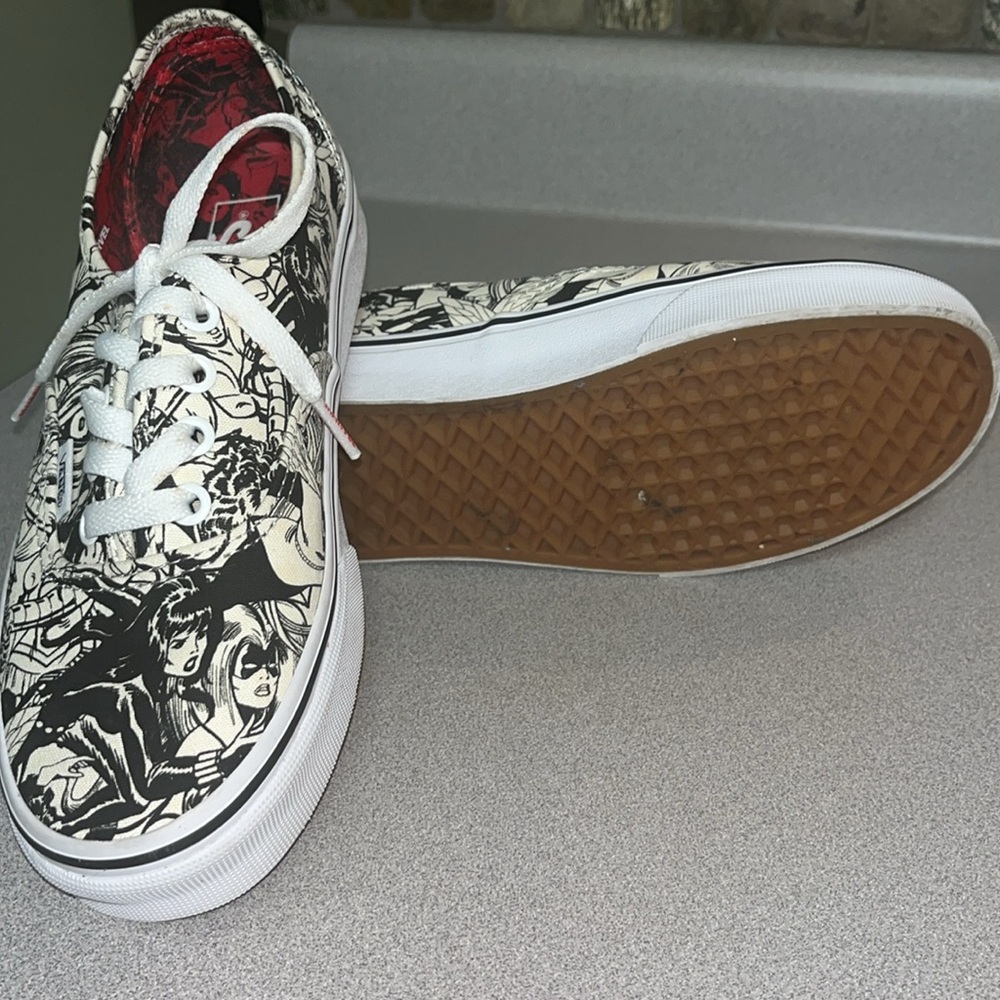 Unisex Marvel Vans Authentic , M 5.5, W 7 - Picture 5 of 6